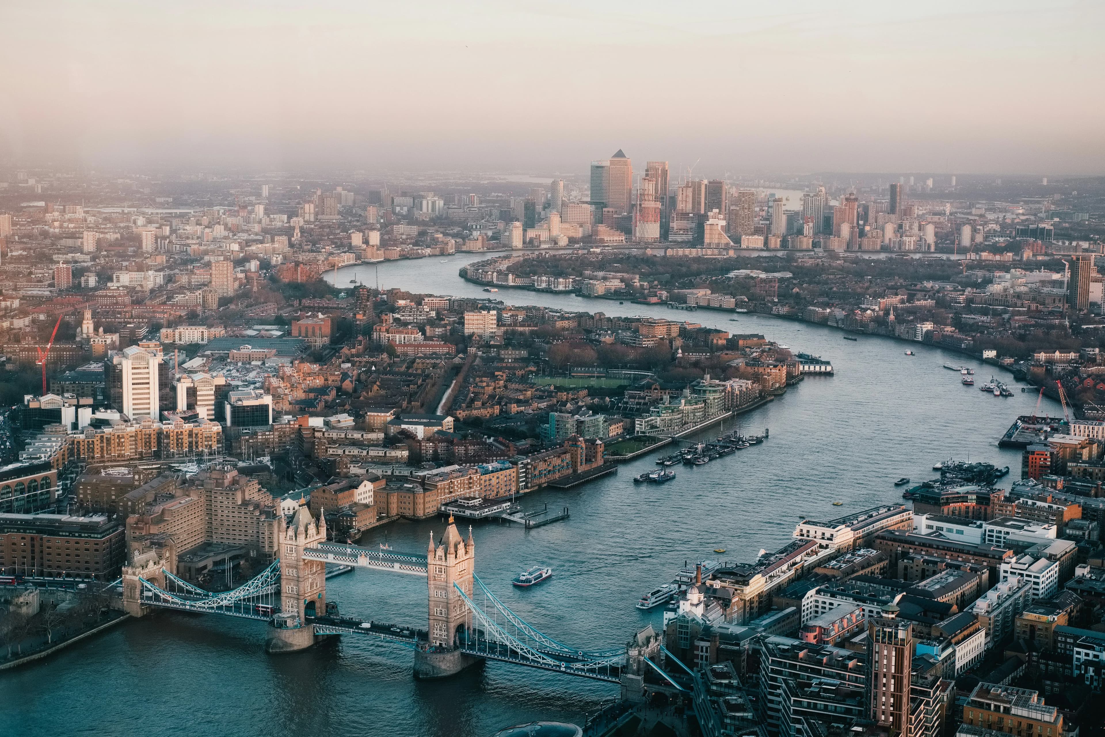 The Definitive Guide to London's Best Luxury Hotel Suites
