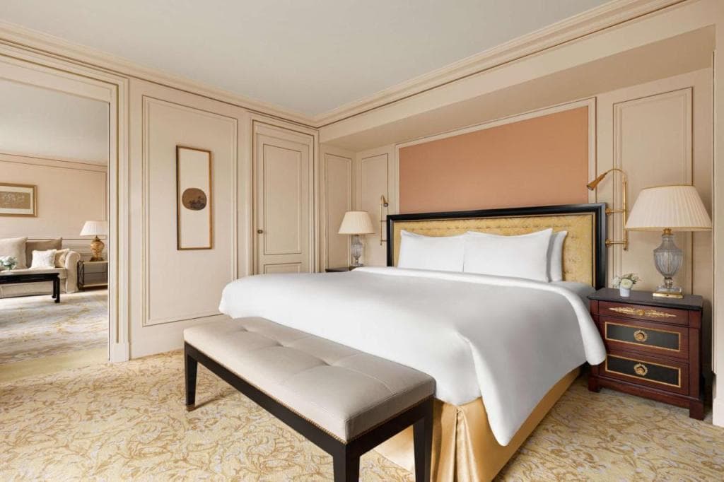 Shangri-La Paris