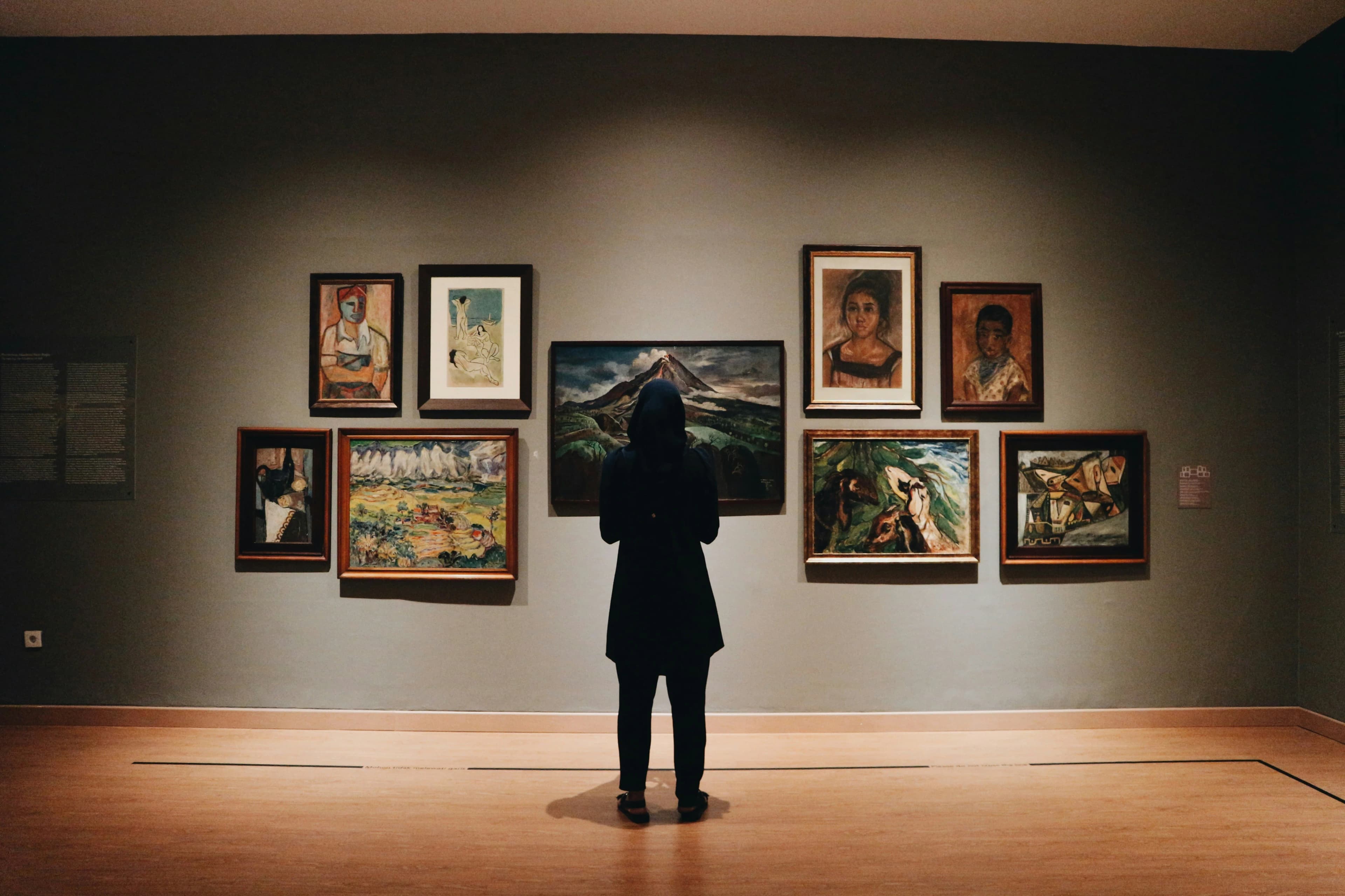 The Gallery Suite: When Art Becomes the Host