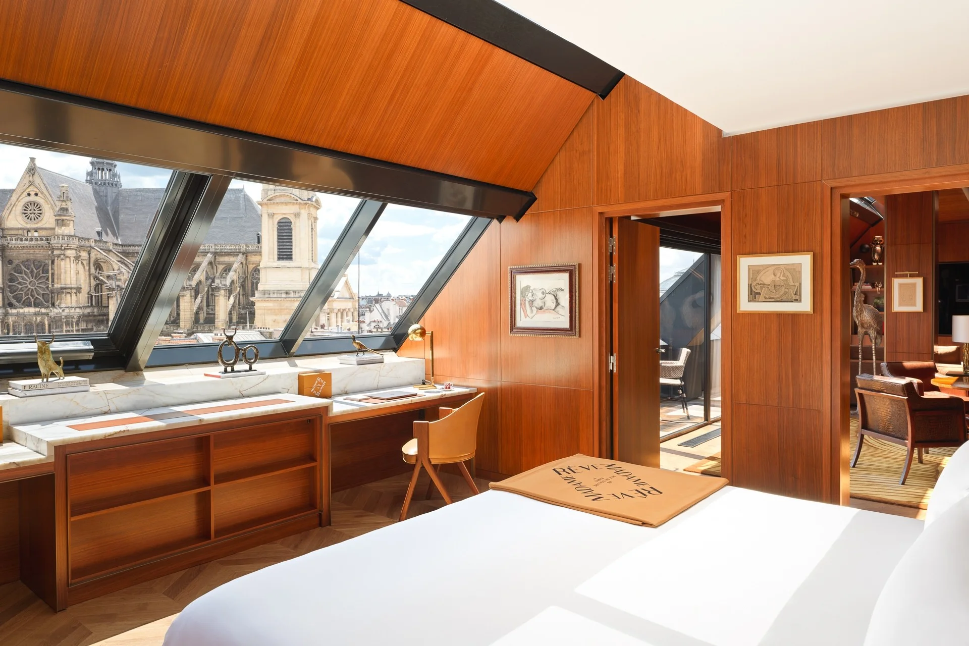 Hotel-Madame-Reve-Penthouse-Paris-blog