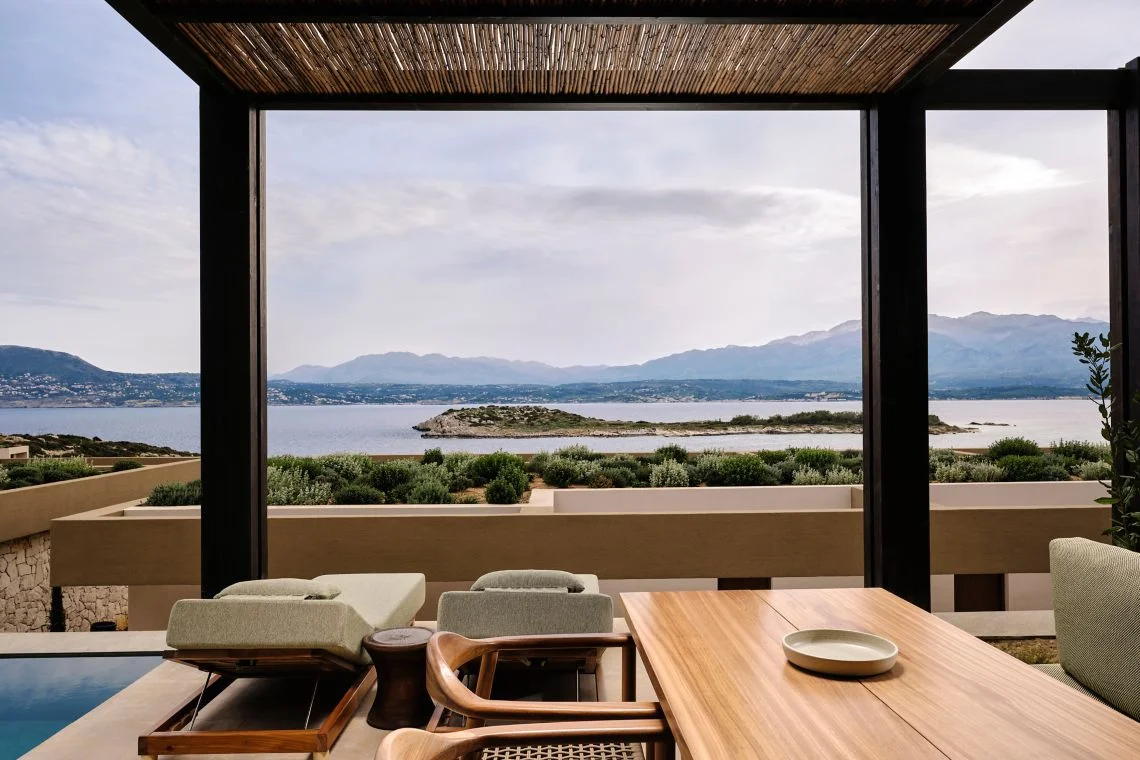 jw-chqmj-suite-exterior-16586_Classic-Hor
